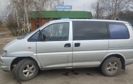 Mitsubishi Space Gear I рестайлинг, 2000 год, 750 000 рублей, 1 фотография