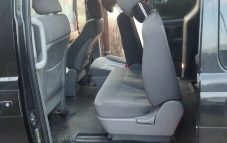 Hyundai H-1 II рестайлинг, 2010 год, 1 175 000 рублей, 4 фотография