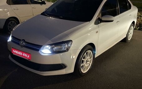 Volkswagen Polo VI (EU Market), 2012 год, 550 000 рублей, 4 фотография