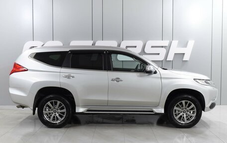 Mitsubishi Pajero Sport III рестайлинг, 2017 год, 3 297 000 рублей, 5 фотография