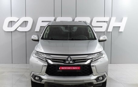 Mitsubishi Pajero Sport III рестайлинг, 2017 год, 3 297 000 рублей, 3 фотография