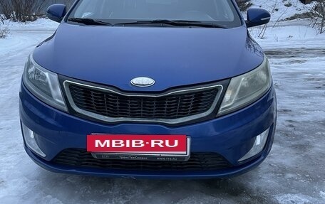 KIA Rio III рестайлинг, 2013 год, 900 000 рублей, 2 фотография