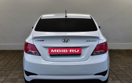 Hyundai Solaris II рестайлинг, 2015 год, 855 000 рублей, 3 фотография