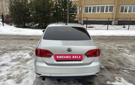 Volkswagen Jetta VI, 2013 год, 1 200 000 рублей, 5 фотография