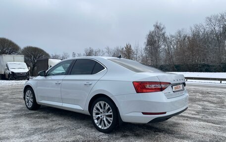 Skoda Superb III рестайлинг, 2020 год, 3 000 000 рублей, 3 фотография