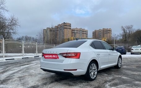 Skoda Superb III рестайлинг, 2020 год, 3 000 000 рублей, 4 фотография