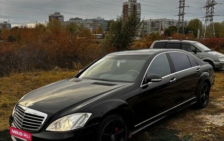 Mercedes-Benz S-Класс, 2006 год, 850 000 рублей, 1 фотография