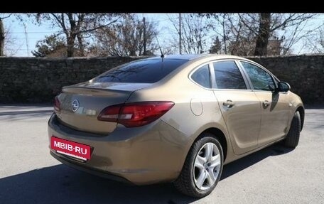 Opel Astra J, 2012 год, 980 000 рублей, 6 фотография