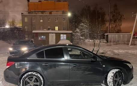 Chevrolet Cruze II, 2011 год, 800 000 рублей, 3 фотография