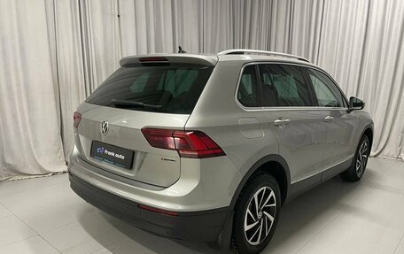 Volkswagen Tiguan II, 2018 год, 2 650 000 рублей, 6 фотография