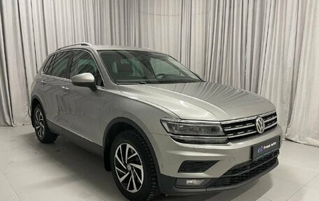 Volkswagen Tiguan II, 2018 год, 2 650 000 рублей, 3 фотография