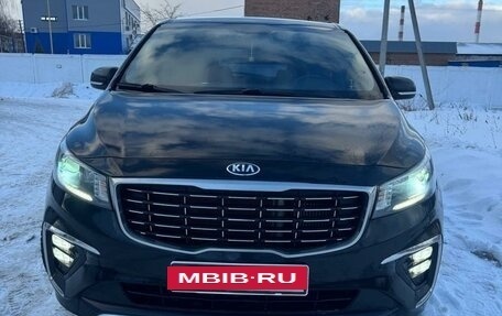 KIA Carnival III, 2018 год, 2 790 000 рублей, 12 фотография