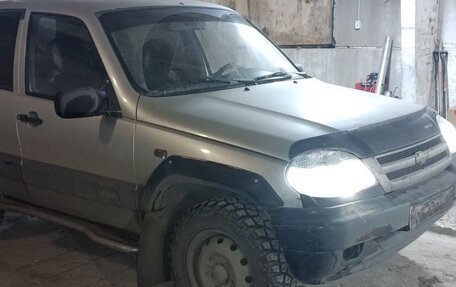 Chevrolet Niva I рестайлинг, 2004 год, 470 000 рублей, 8 фотография