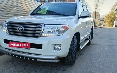 Toyota Land Cruiser 200, 2014 год, 4 550 000 рублей, 2 фотография