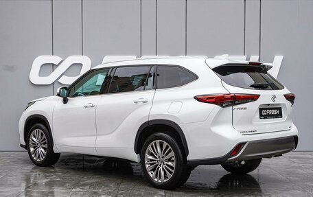 Toyota Highlander, 2024 год, 6 480 000 рублей, 2 фотография