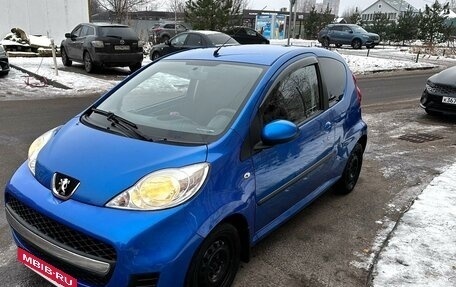 Peugeot 107 I рестайлинг, 2009 год, 400 000 рублей, 2 фотография