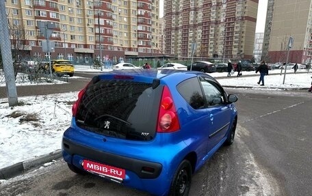 Peugeot 107 I рестайлинг, 2009 год, 400 000 рублей, 3 фотография