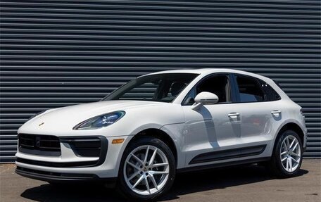 Porsche Macan I рестайлинг, 2024 год, 11 603 150 рублей, 2 фотография