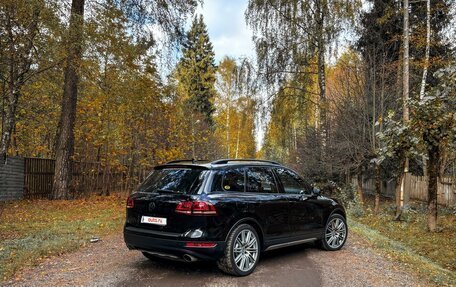 Volkswagen Touareg III, 2011 год, 2 700 000 рублей, 5 фотография