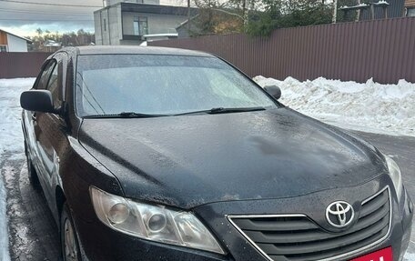 Toyota Camry, 2007 год, 750 000 рублей, 2 фотография