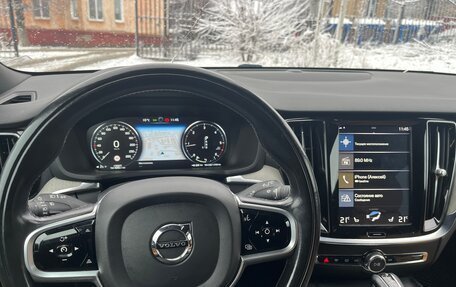 Volvo V60 Cross Country II, 2019 год, 3 400 000 рублей, 7 фотография