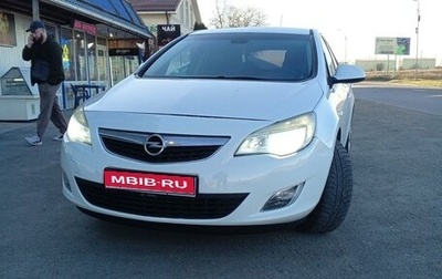 Opel Astra J, 2010 год, 840 000 рублей, 1 фотография