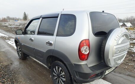 Chevrolet Niva I рестайлинг, 2010 год, 545 000 рублей, 6 фотография