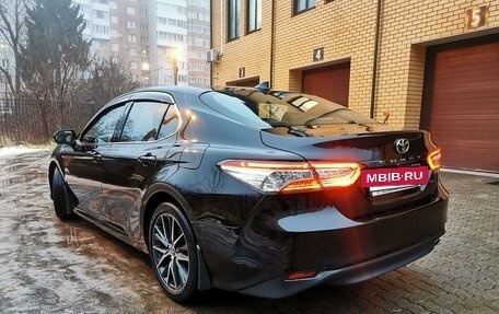 Toyota Camry, 2021 год, 3 775 000 рублей, 5 фотография