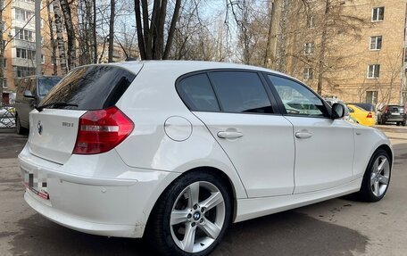 BMW 1 серия, 2010 год, 630 000 рублей, 6 фотография