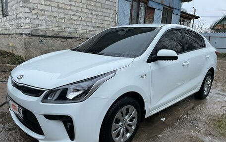 KIA Rio IV, 2018 год, 1 599 000 рублей, 2 фотография