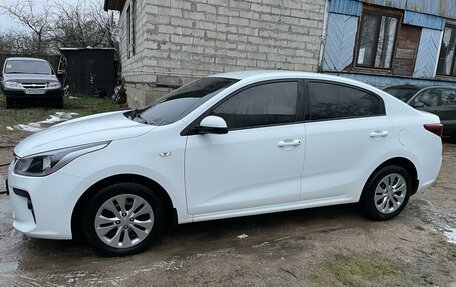 KIA Rio IV, 2018 год, 1 599 000 рублей, 5 фотография