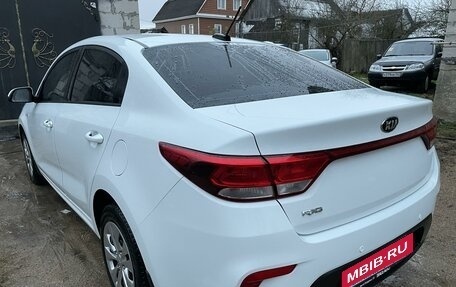 KIA Rio IV, 2018 год, 1 599 000 рублей, 30 фотография