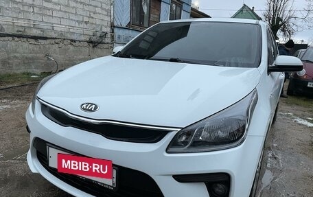 KIA Rio IV, 2018 год, 1 599 000 рублей, 31 фотография