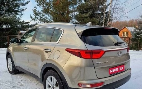 KIA Sportage IV рестайлинг, 2016 год, 2 120 000 рублей, 10 фотография