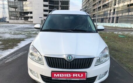 Skoda Roomster, 2012 год, 920 000 рублей, 1 фотография