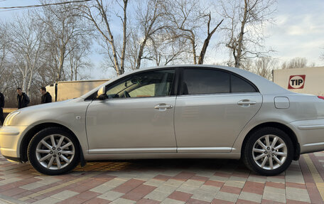 Toyota Avensis III рестайлинг, 2005 год, 975 000 рублей, 4 фотография