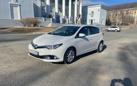 Toyota Auris II, 2017 год, 1 500 000 рублей, 11 фотография