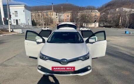 Toyota Auris II, 2017 год, 1 500 000 рублей, 14 фотография