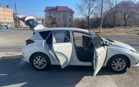 Toyota Auris II, 2017 год, 1 500 000 рублей, 28 фотография