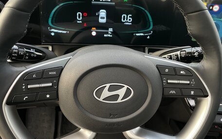 Hyundai Elantra, 2023 год, 2 480 000 рублей, 12 фотография