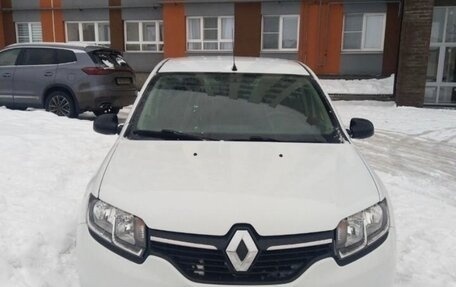 Renault Logan II, 2016 год, 900 000 рублей, 1 фотография