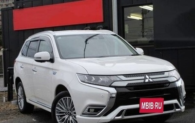 Mitsubishi Outlander III рестайлинг 3, 2021 год, 2 316 000 рублей, 1 фотография