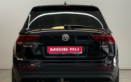 Volkswagen Tiguan II, 2018 год, 2 950 000 рублей, 7 фотография