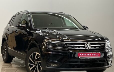 Volkswagen Tiguan II, 2018 год, 2 950 000 рублей, 4 фотография