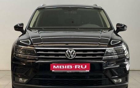 Volkswagen Tiguan II, 2018 год, 2 950 000 рублей, 3 фотография