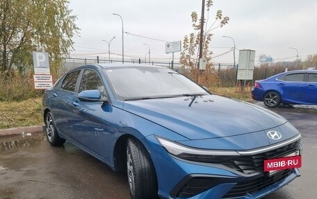 Hyundai Elantra, 2023 год, 2 450 000 рублей, 2 фотография