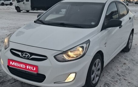 Hyundai Solaris II рестайлинг, 2013 год, 720 000 рублей, 9 фотография