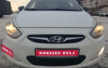 Hyundai Solaris II рестайлинг, 2013 год, 720 000 рублей, 11 фотография