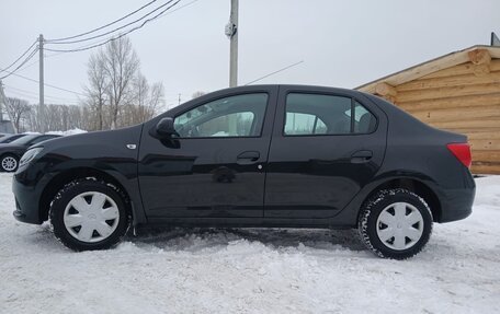 Renault Logan II, 2017 год, 879 000 рублей, 4 фотография