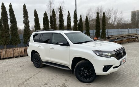 Toyota Land Cruiser Prado 150 рестайлинг 2, 2020 год, 7 099 000 рублей, 4 фотография